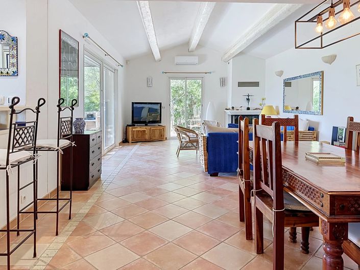 Image No.3-4 Bed House for sale