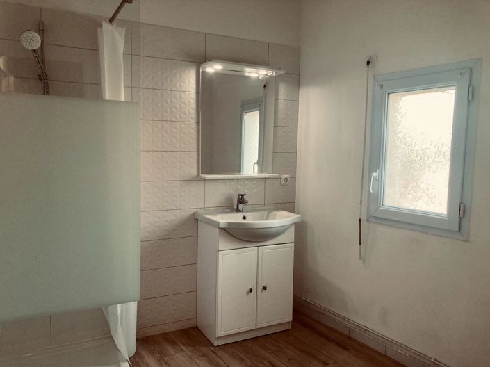 Image No.11-3 Bed House for sale