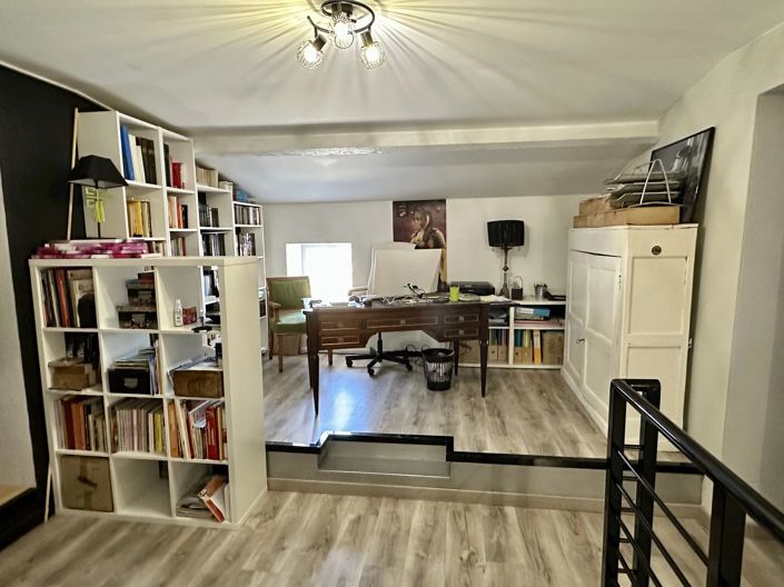 Image No.10-4 Bed House for sale