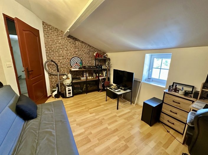 Image No.15-4 Bed House for sale
