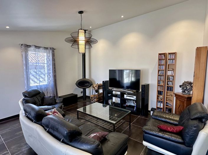 Image No.7-4 Bed House for sale