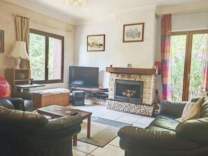 Image No.3-3 Bed House for sale