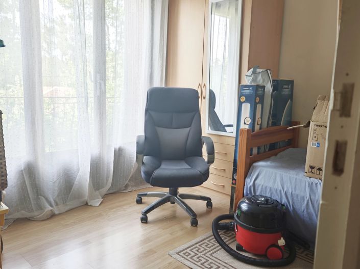 Image No.9-3 Bed House for sale