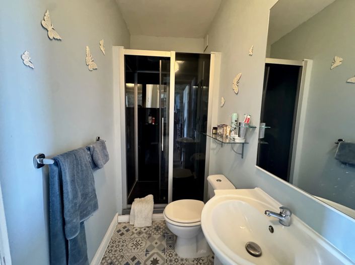 Image No.12-4 Bed House for sale