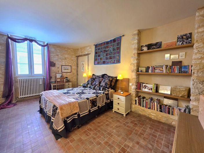 Image No.11-4 Bed House for sale