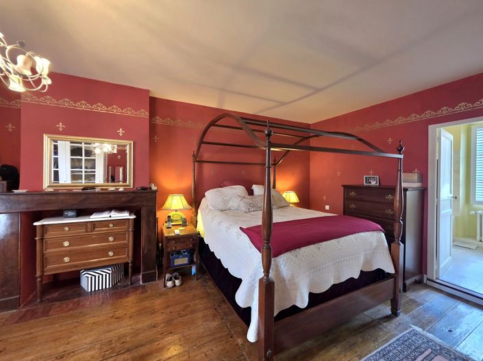 Image No.12-4 Bed House for sale