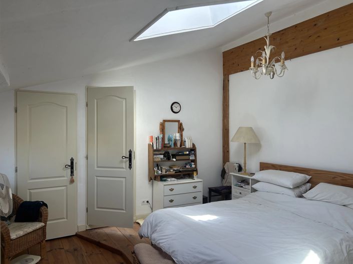 Image No.11-4 Bed Farmhouse for sale