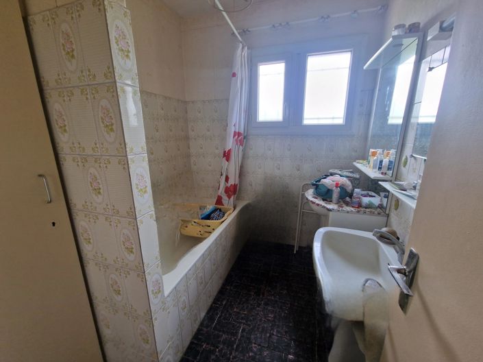 Image No.11-5 Bed Village House for sale