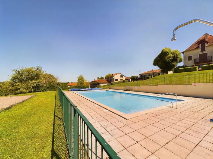 Image No.15-3 Bed House for sale