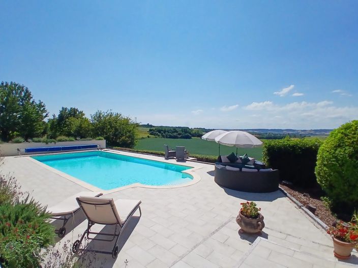 Image No.2-5 Bed House for sale