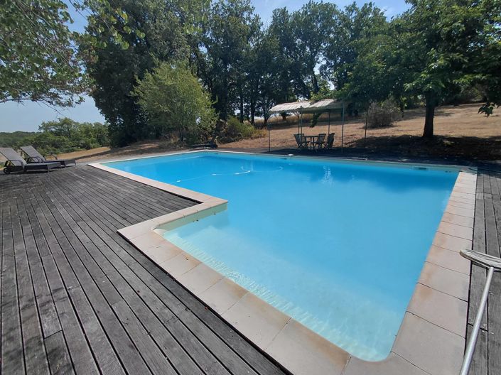 Image No.2-6 Bed House for sale