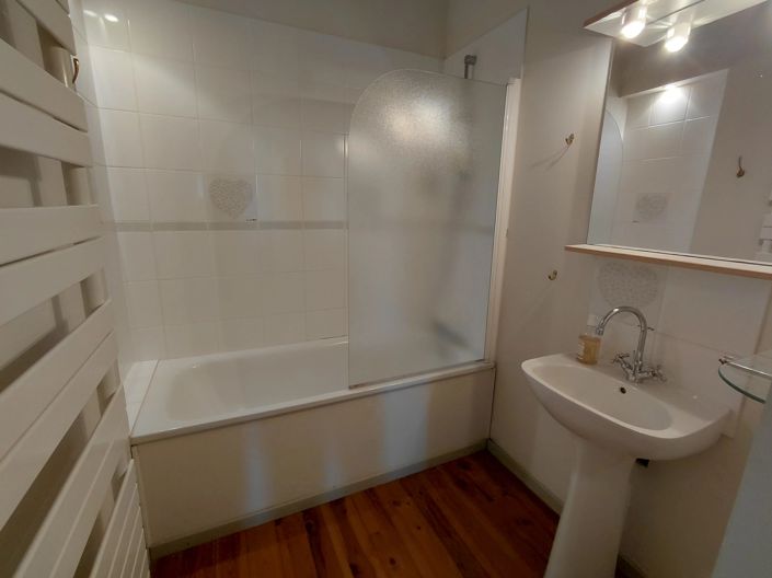 Image No.7-6 Bed House for sale