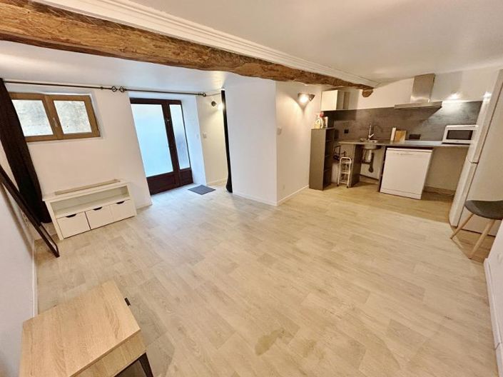 Image No.10-3 Bed House for sale