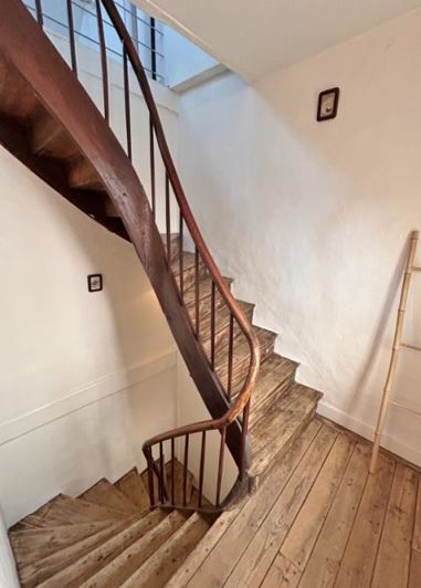 Image No.8-3 Bed House for sale