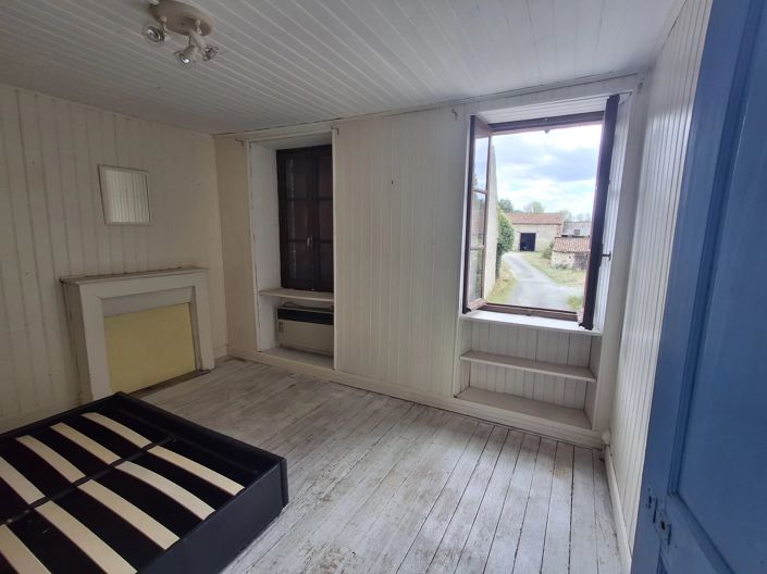 Image No.6-4 Bed House for sale