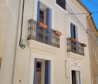 cor225000ea-727x623