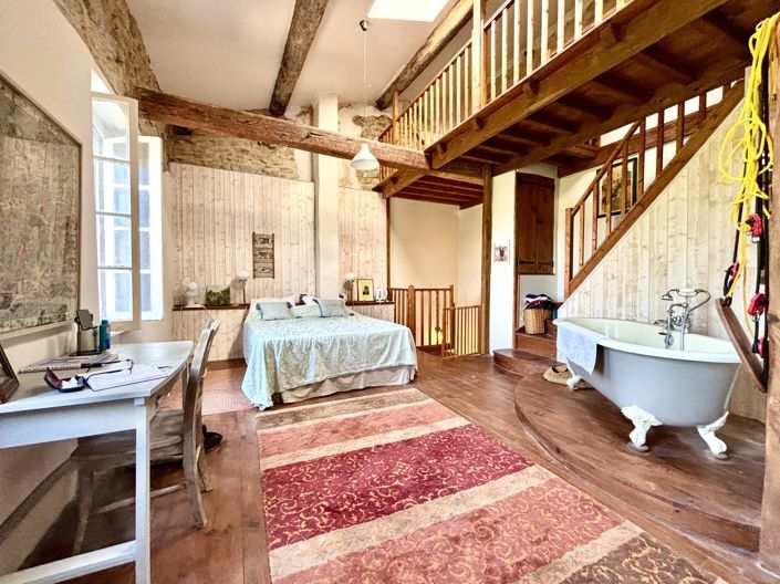 Image No.3-5 Bed House for sale