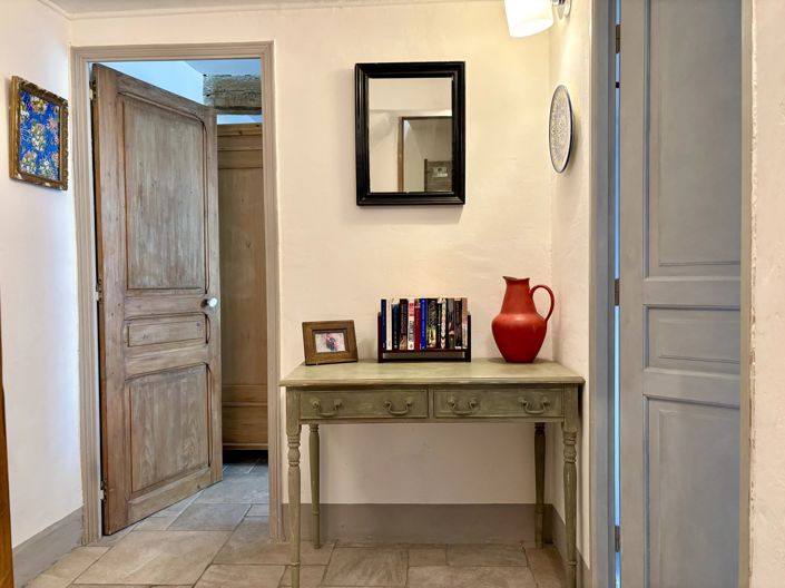 Image No.9-5 Bed House for sale