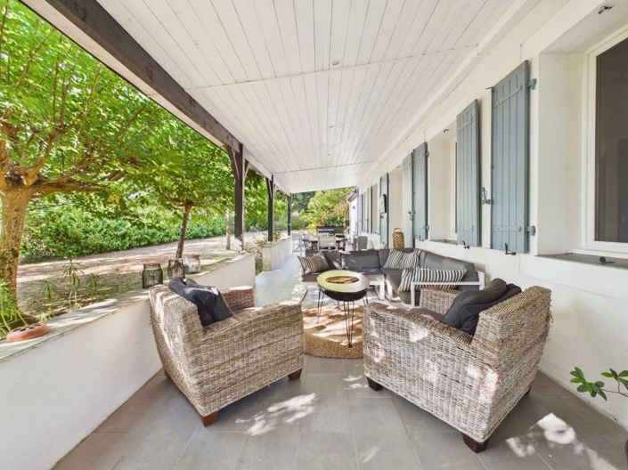 Image No.7-5 Bed House for sale