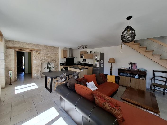 Image No.4-4 Bed House for sale