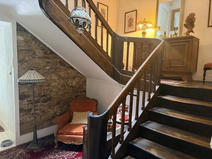 Image No.6-8 Bed House for sale