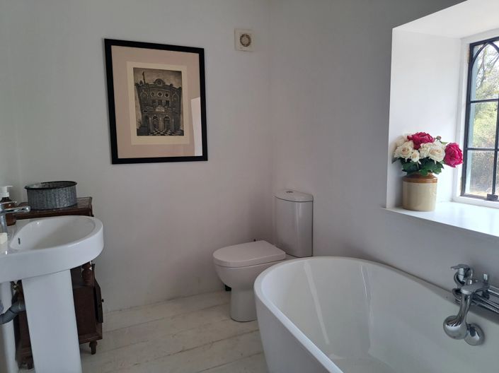 Image No.10-2 Bed House for sale