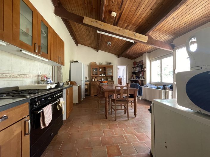 Image No.2-5 Bed House for sale