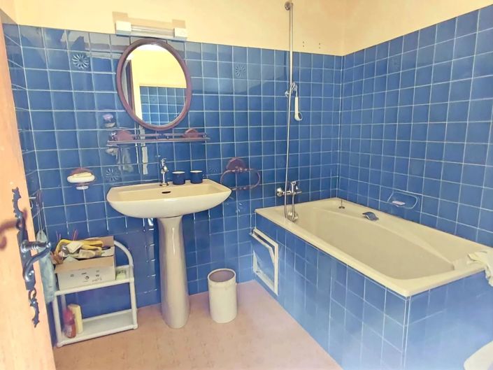 Image No.7-3 Bed House for sale