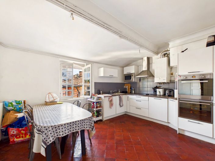 Image No.2-3 Bed Property for sale