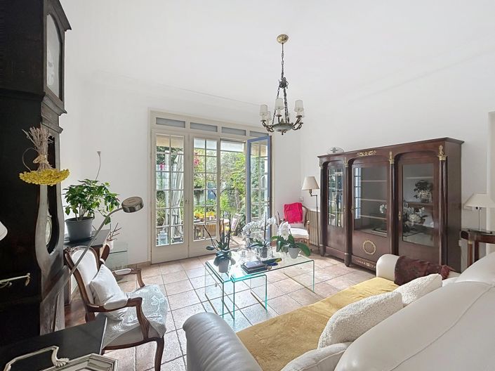 Image No.4-4 Bed House for sale