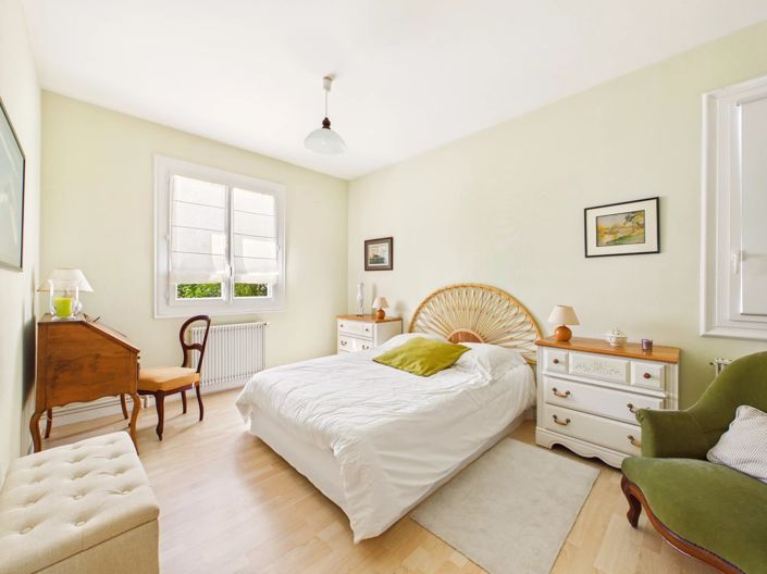 Image No.13-3 Bed House for sale
