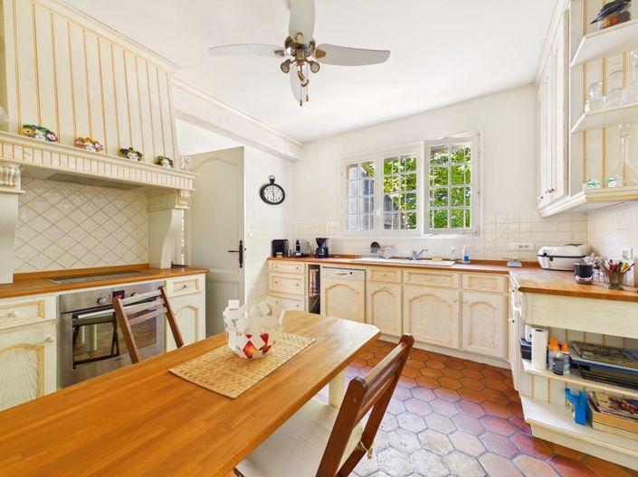 Image No.9-3 Bed House for sale