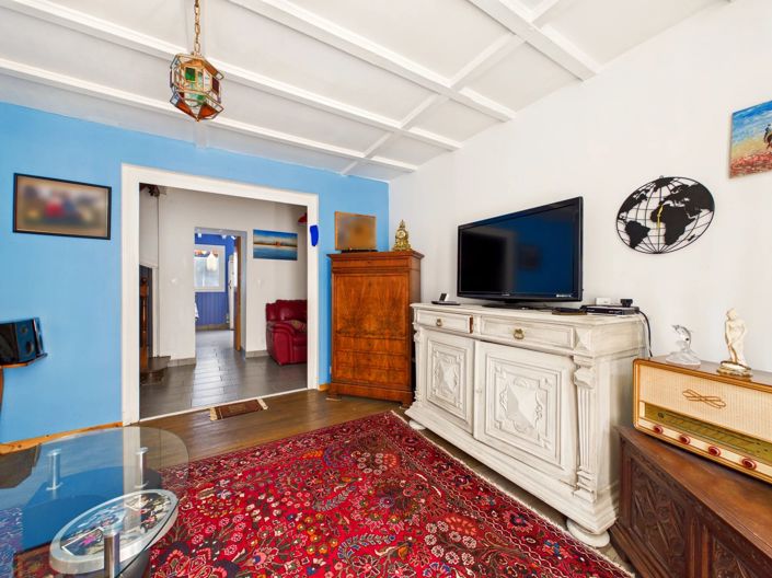 Image No.8-3 Bed House for sale