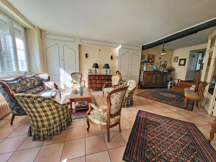 Image No.2-4 Bed House for sale