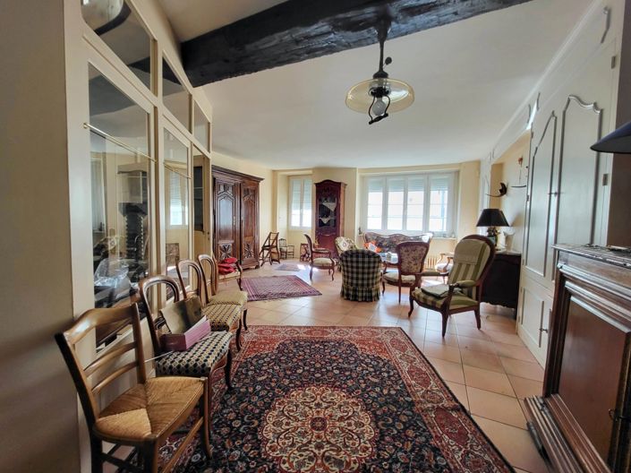 Image No.6-4 Bed House for sale