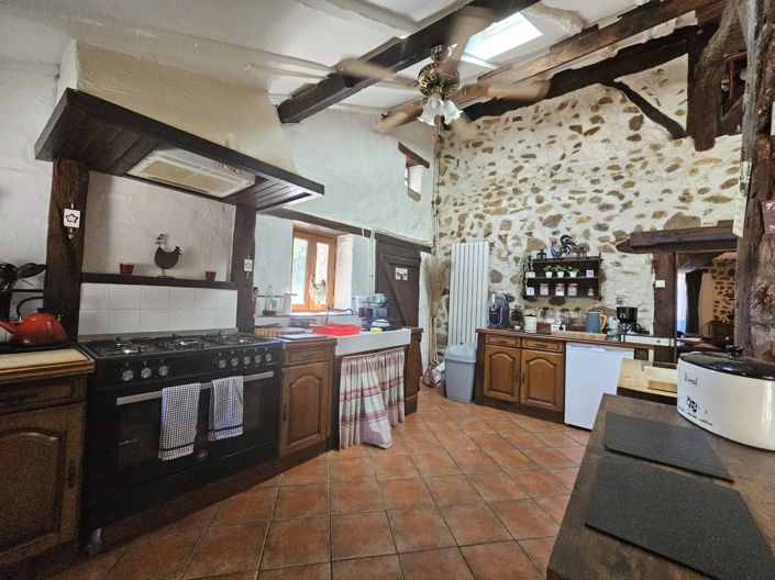 Image No.3-3 Bed Farmhouse for sale