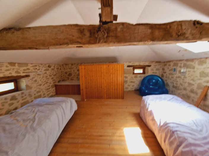 Image No.10-3 Bed House for sale