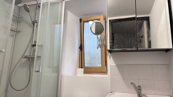 Image No.11-3 Bed House for sale