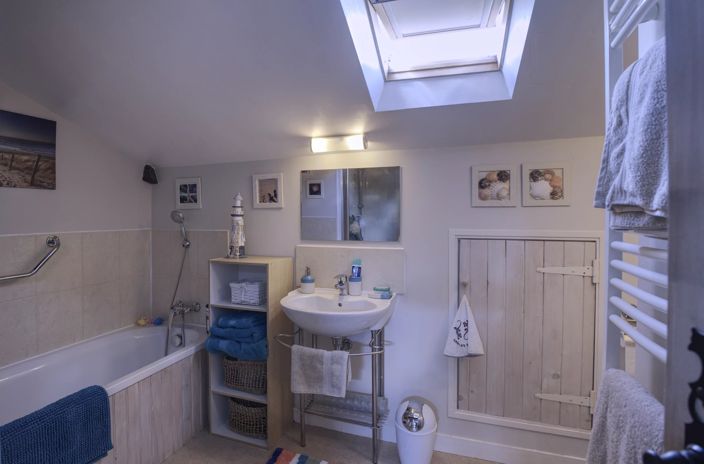 Image No.8-3 Bed House for sale
