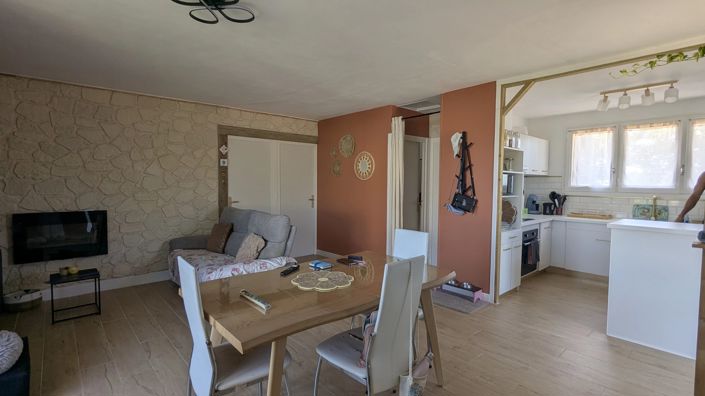 Image No.13-3 Bed Village House for sale