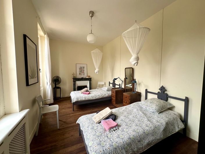 Image No.13-7 Bed House for sale