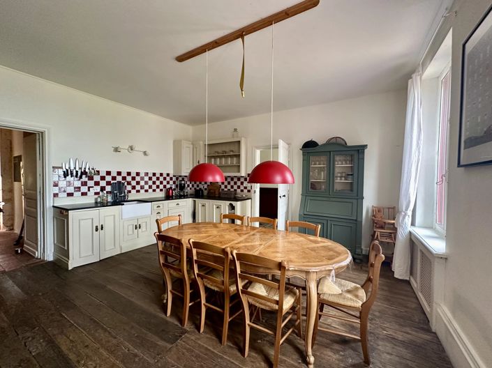 Image No.4-7 Bed House for sale