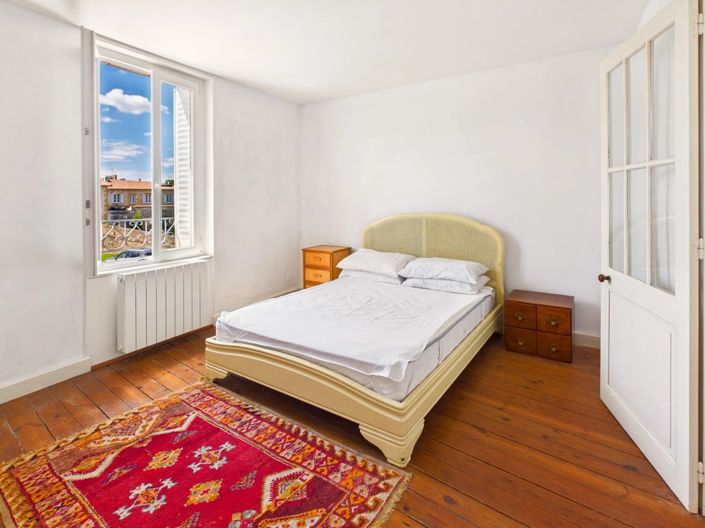 Image No.5-1 Bed Village House for sale