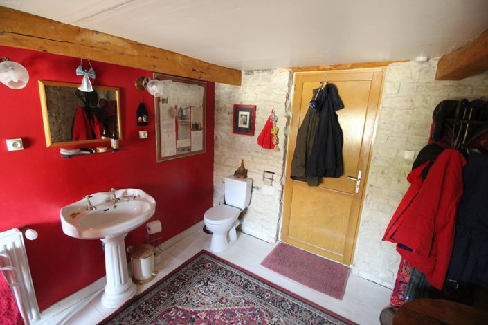 Image No.6-3 Bed House for sale