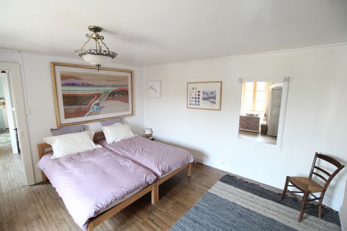 Image No.8-3 Bed House for sale