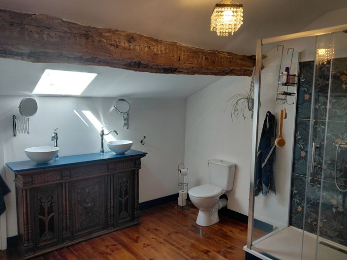 Image No.15-6 Bed House for sale