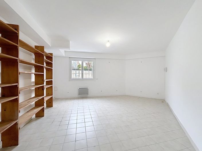 Image No.13-6 Bed House for sale