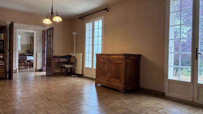 Image No.3-Maison de village de 5 chambres à vendre à Bélâbre