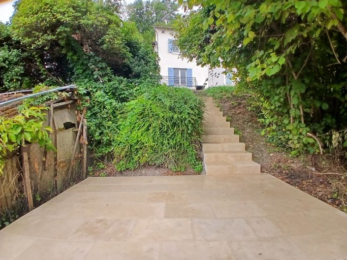 Image No.2-3 Bed Village House for sale