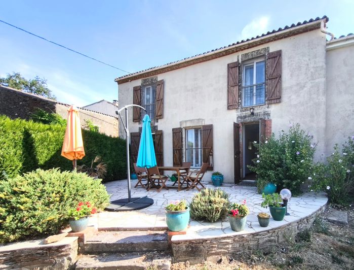 Image No.10-3 Bed House for sale